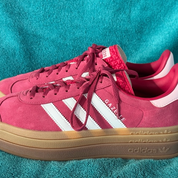 Women’s Adidas Gazelle Bold Platform Rare Wild Pink Suede Size 10 - Picture 2 of 12
